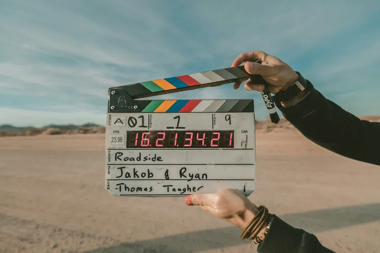 Filmklapper op een buitenset